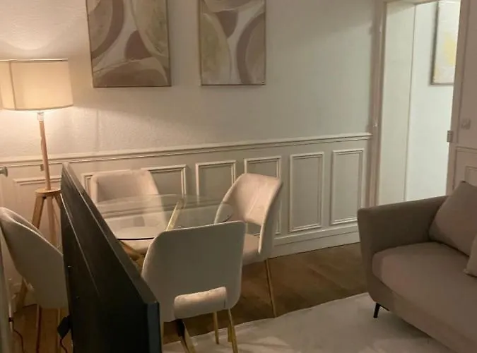Maison Royale Bercy * Parigi